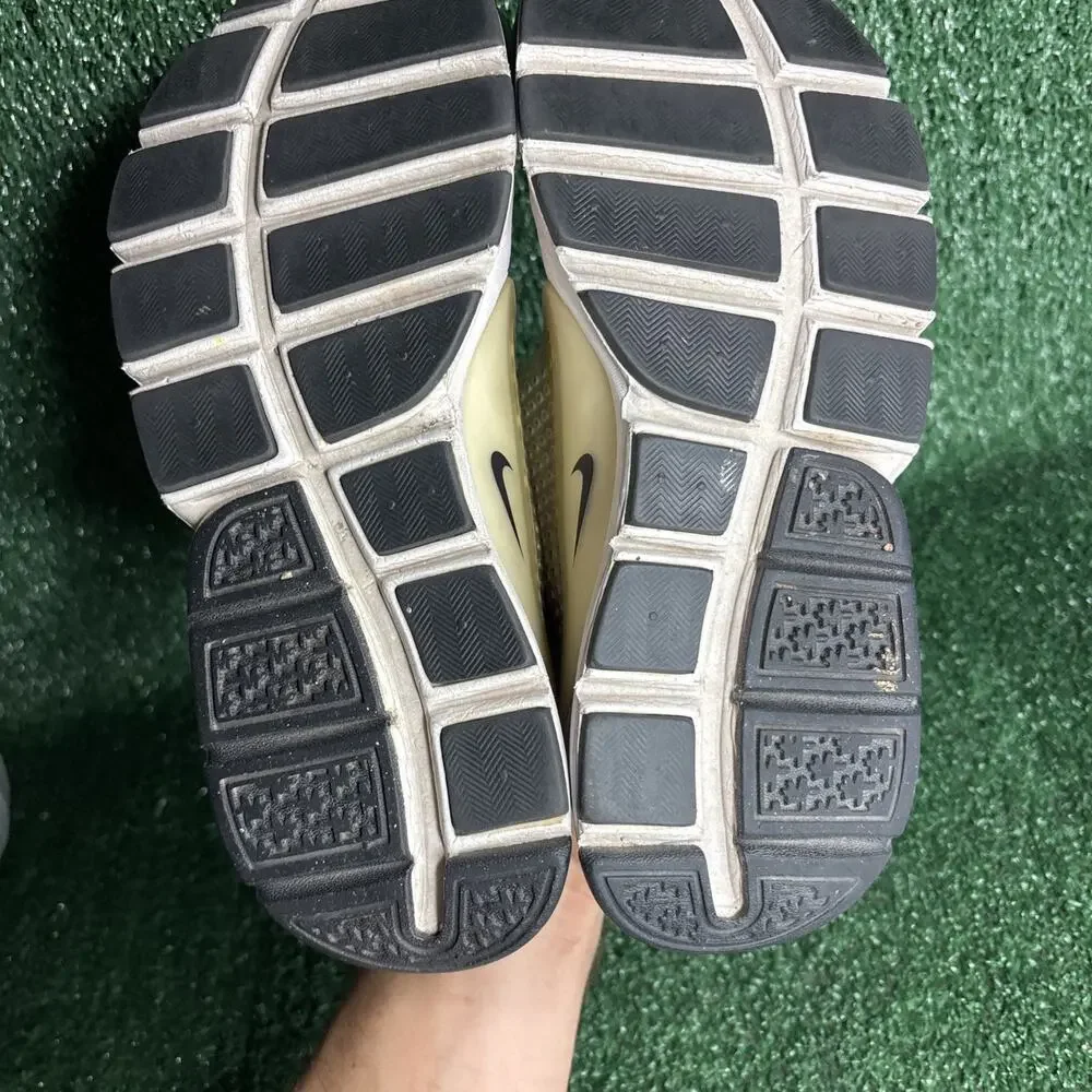 Nike Sock Dart Shoes Mens Size 8 Slip On Lightweight Running 819686-002 Sneakers